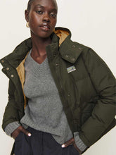 Patagonia W's Downdrift Jacket - Pine Needle Green