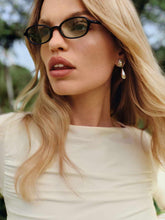 Flore Sunglasses - Black/blue