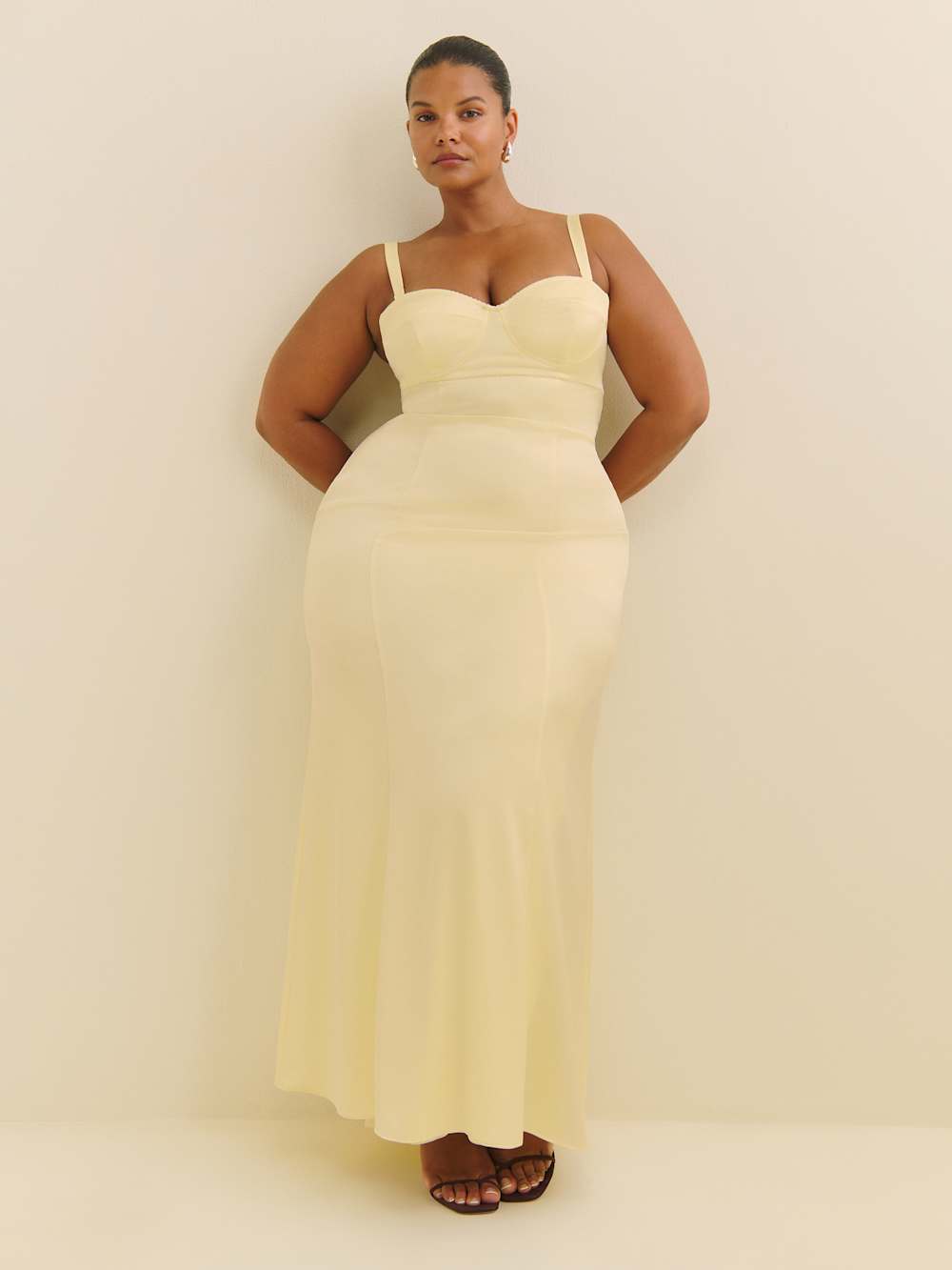 Britney Satin Dress Es - Buttercup