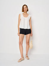 Gale Mid Rise Bias Short - Black