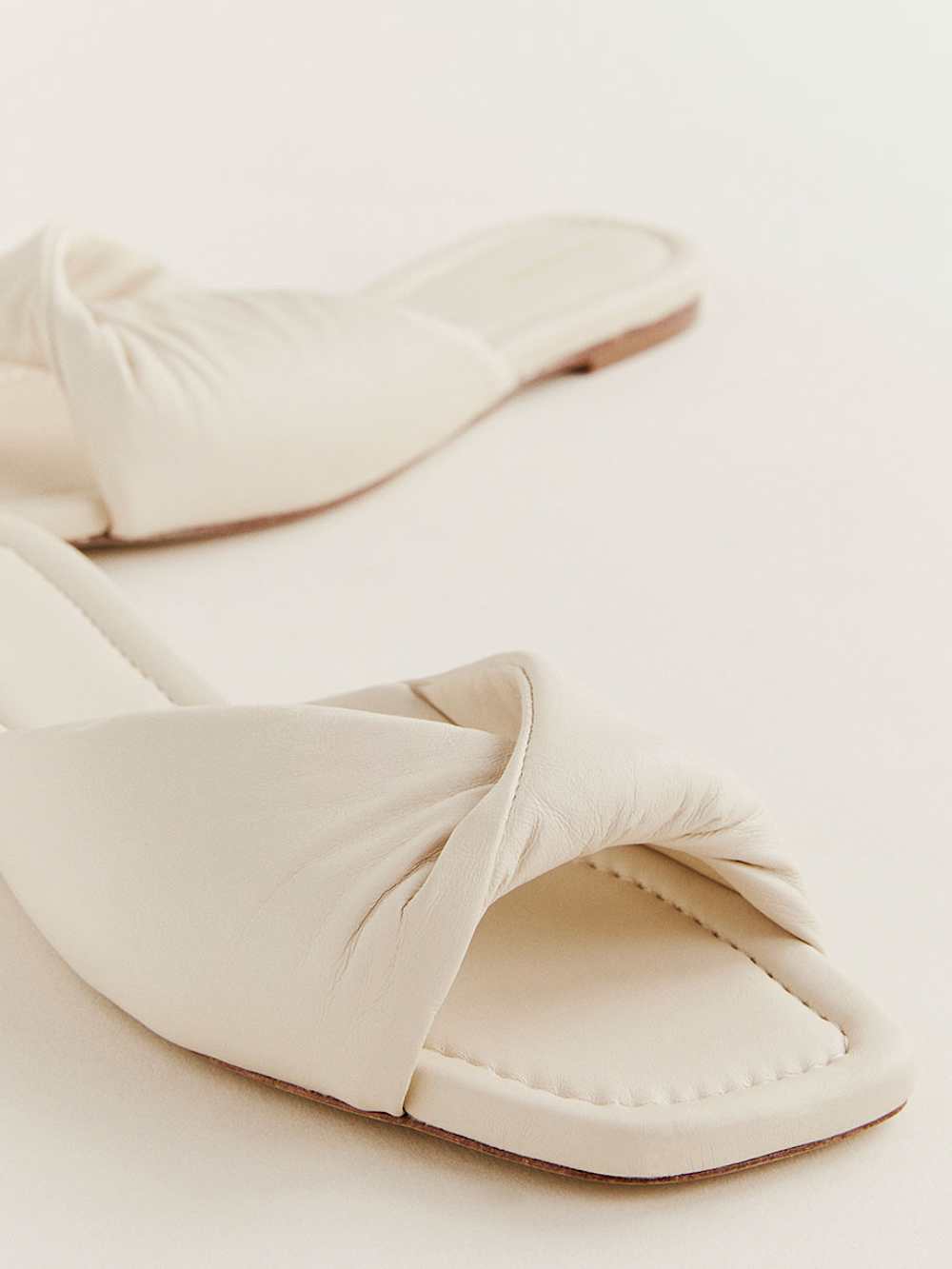 Mikki Twist Flat Sandal - Almond Leather