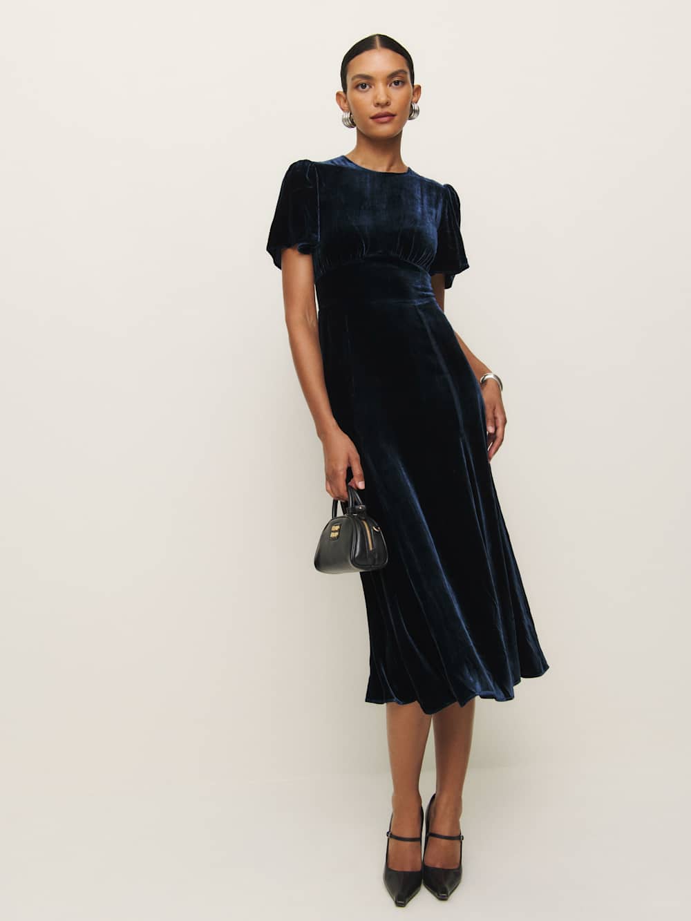 Quinne Velvet Dress - Navy