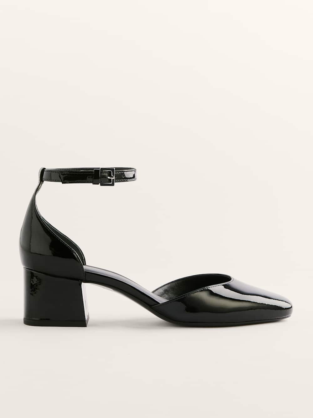 Mallori Closed Toe Heel - Black