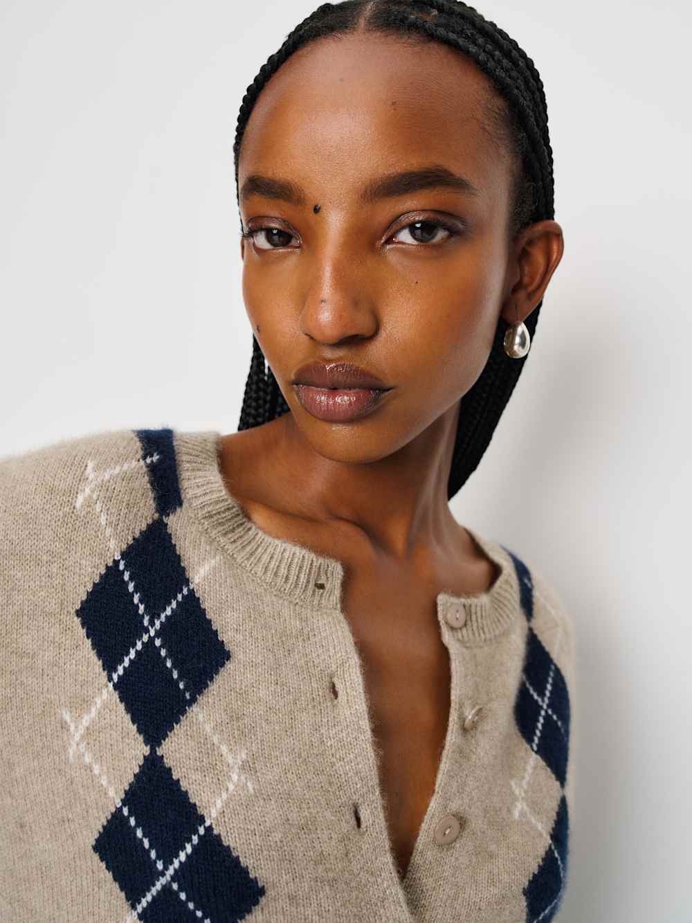 Clara Cashmere Crew Cardigan - Oatmeal Navy Argyle