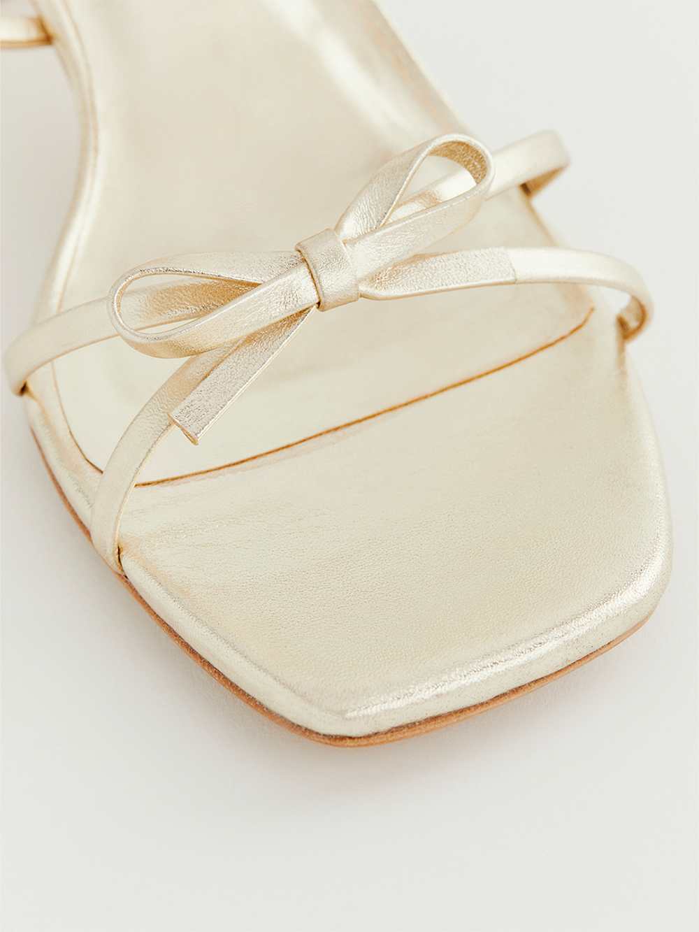 Elodie Block Heeled Sandal - Gold