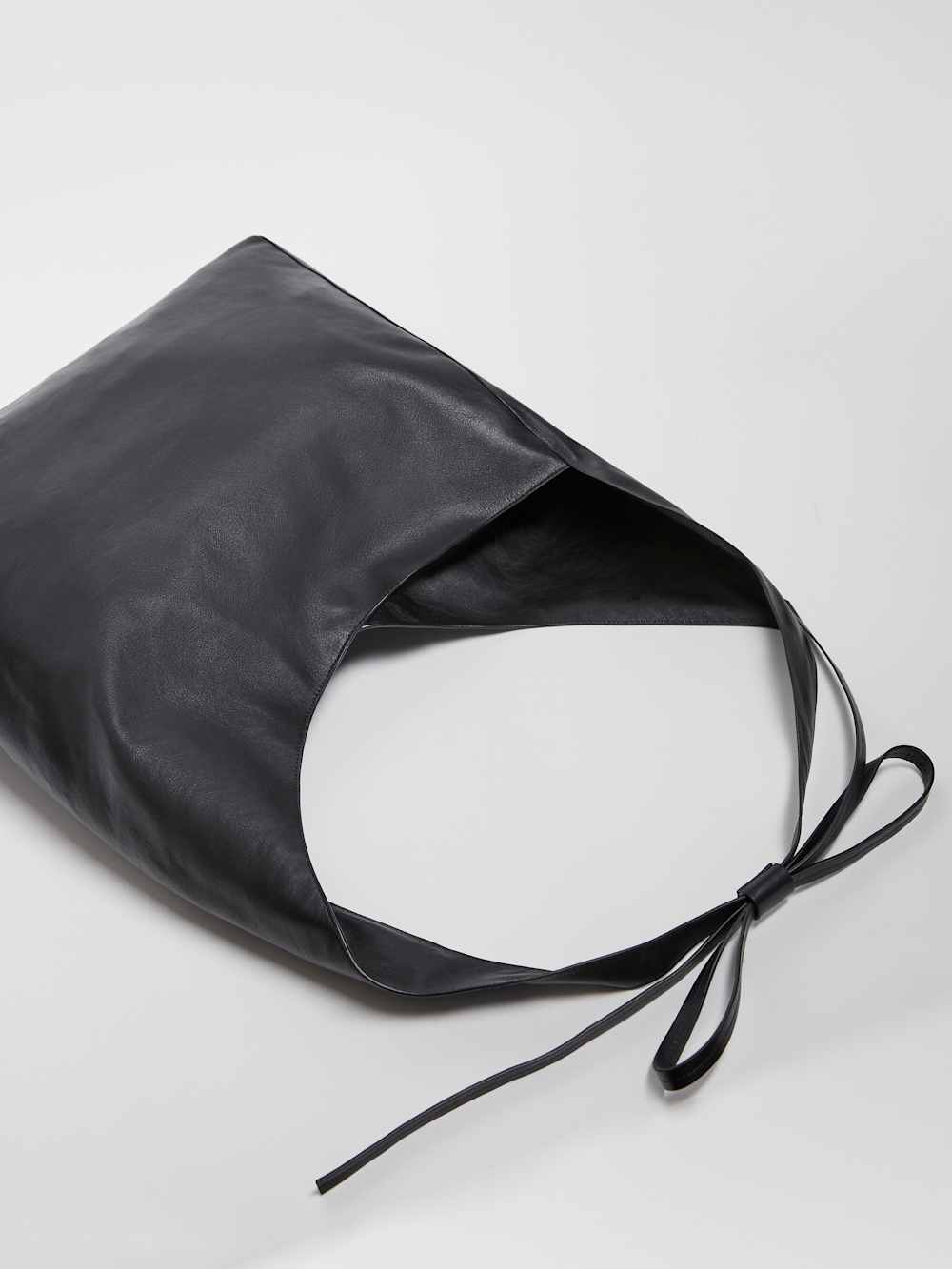 Oversized Vittoria Tote - Black Leather