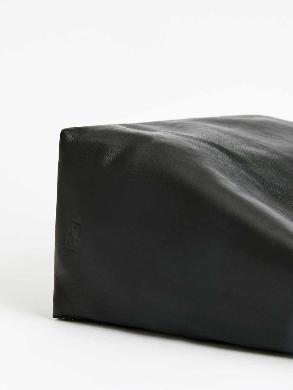Medium Vittoria Tote Bag - Black Leather