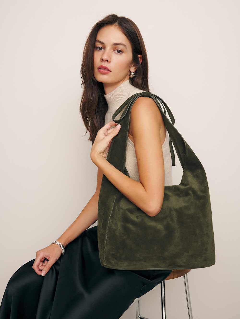 Medium Vittoria Tote Bag - Leccio Suede