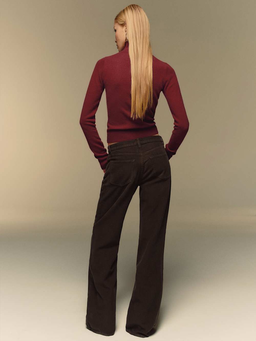Cary Low Rise Slouchy Wide Leg Jeans - Mole Corduroy
