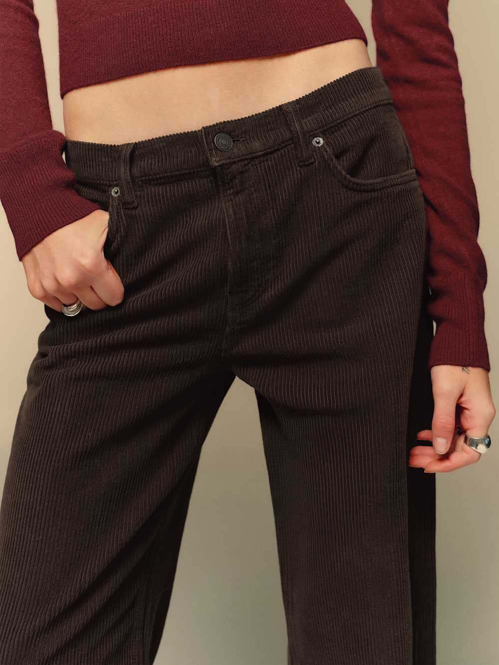 Cary Low Rise Slouchy Wide Leg Jeans - Mole Corduroy