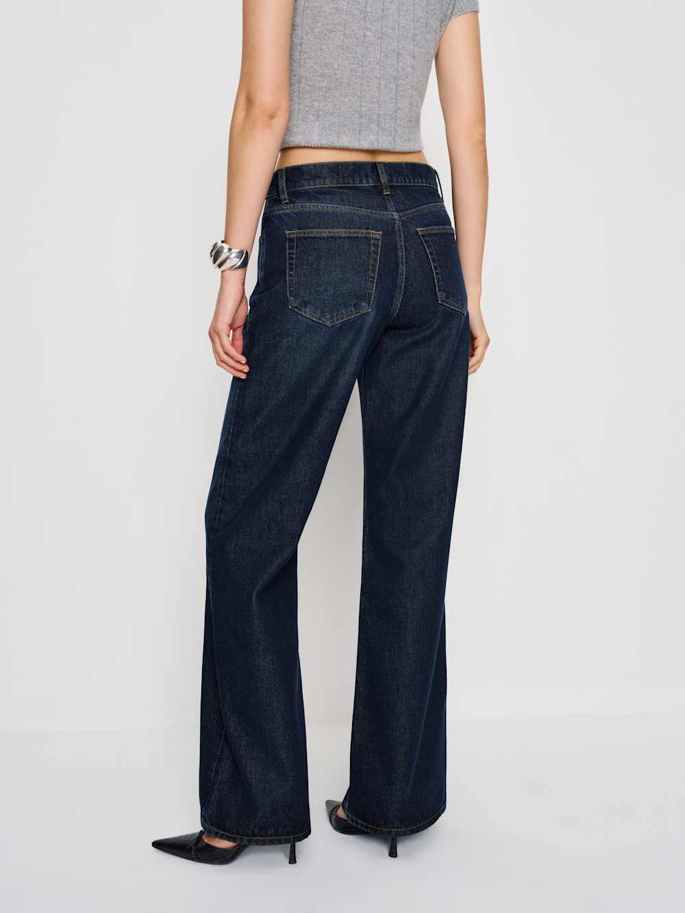 Cary Low Rise Slouchy Wide Leg Jeans - Ahurani Exposed Shanks