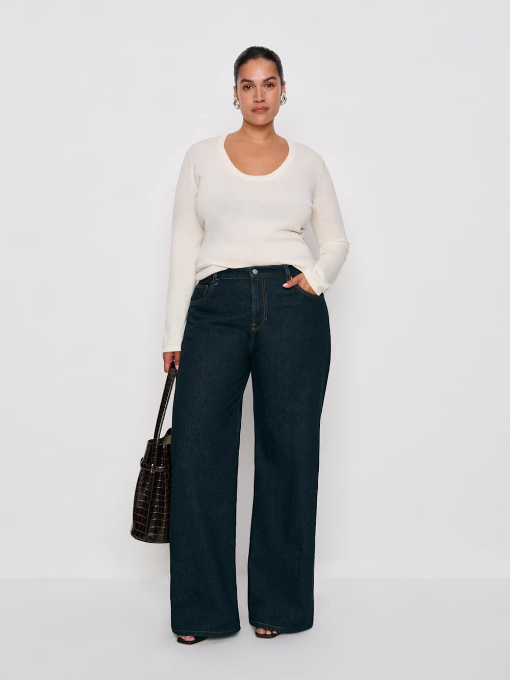 Cary Low Rise Slouchy Wide Leg Jeans - Ondine