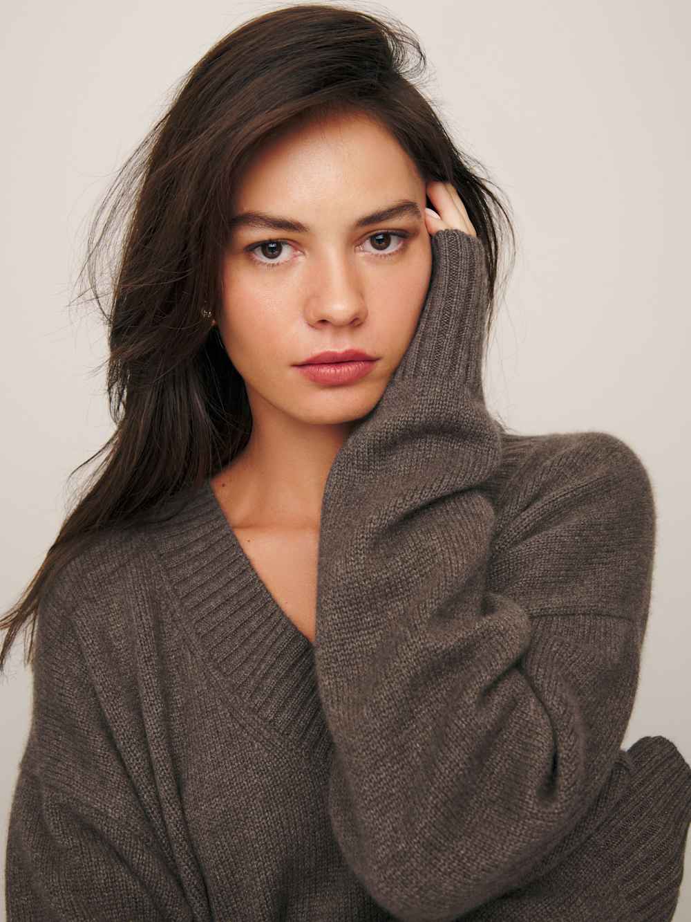 Jadey Cashmere Oversized V-neck Sweater - Dachshund