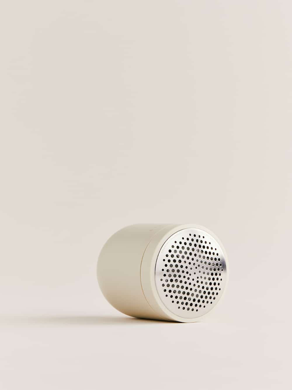 Steamery Pilo 2 Fabric Shaver - Sand