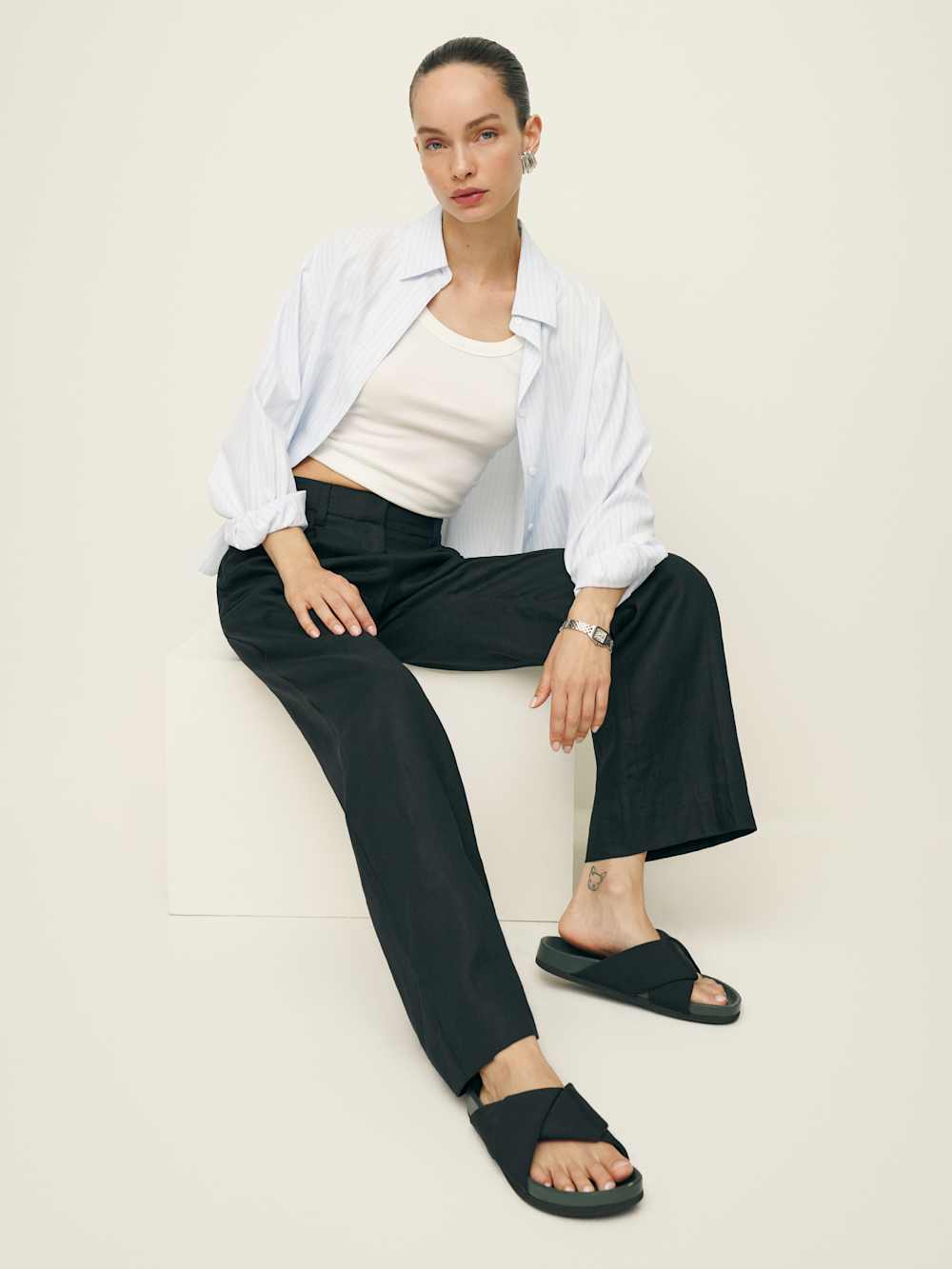 Alex Linen Mid Rise Cropped Pant - Black