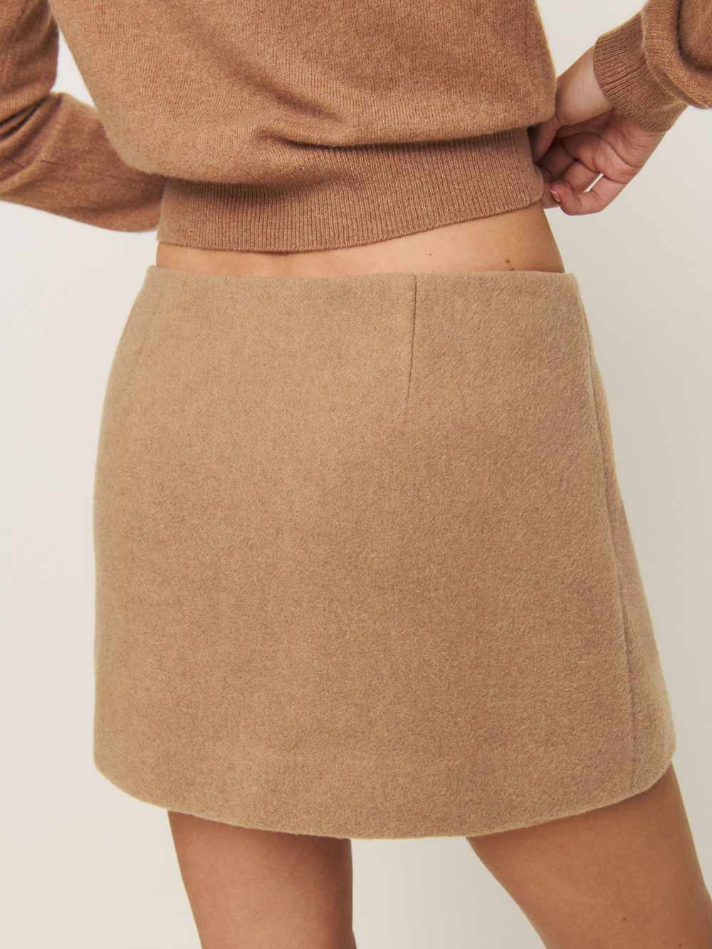 Carla Low Waist Wool Skirt - Camel