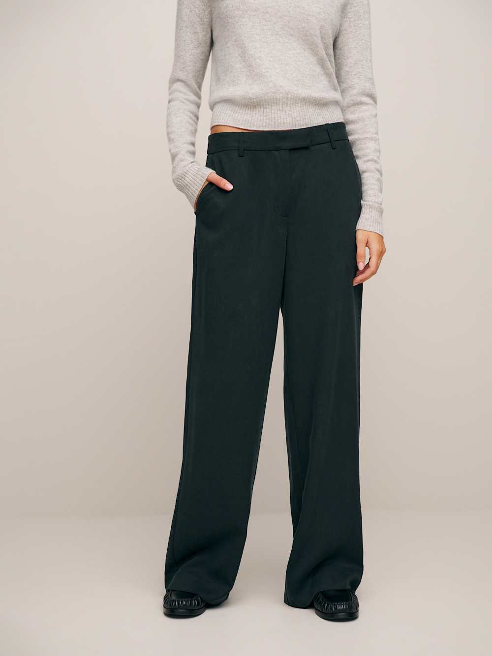 Petites Carter Mid Rise Pant - Black