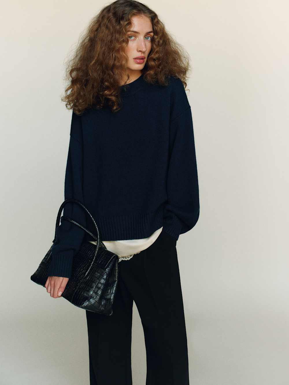 Cove Cashmere Oversized Crew - Navy