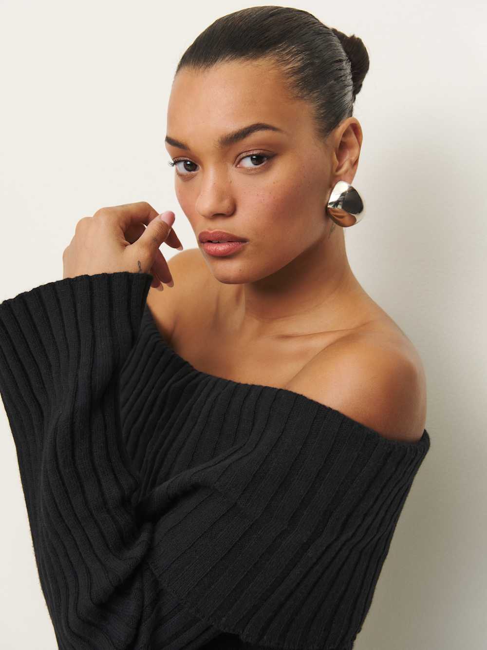 Lana Cashmere Blend Sweater - Black