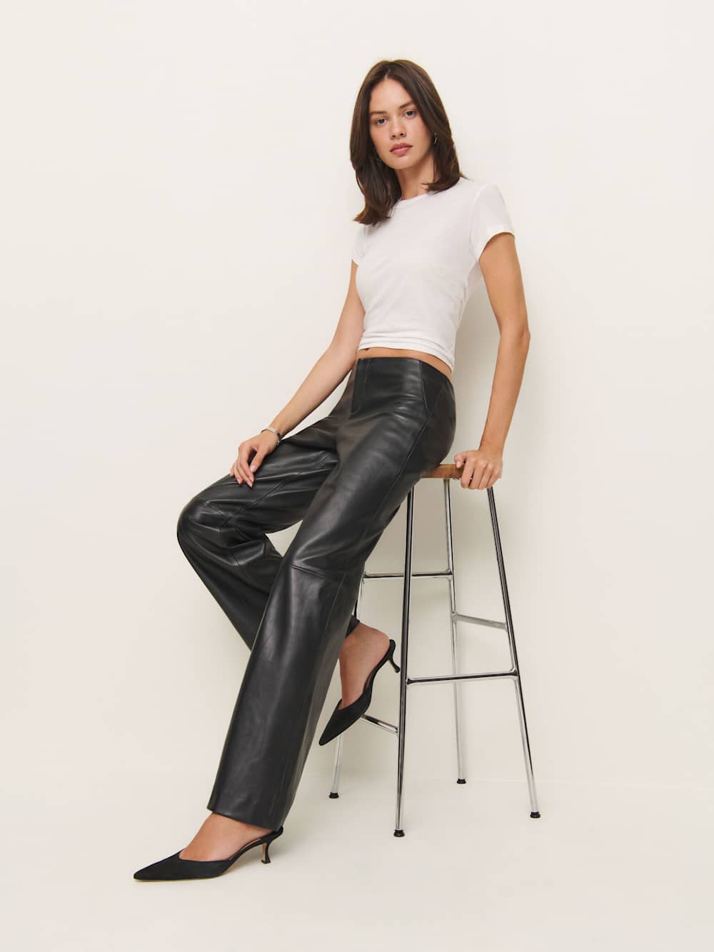 Petites Veda Vida Low Rise Leather Pant - Black