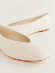 Prudence Ballet Flat - Almond Leather