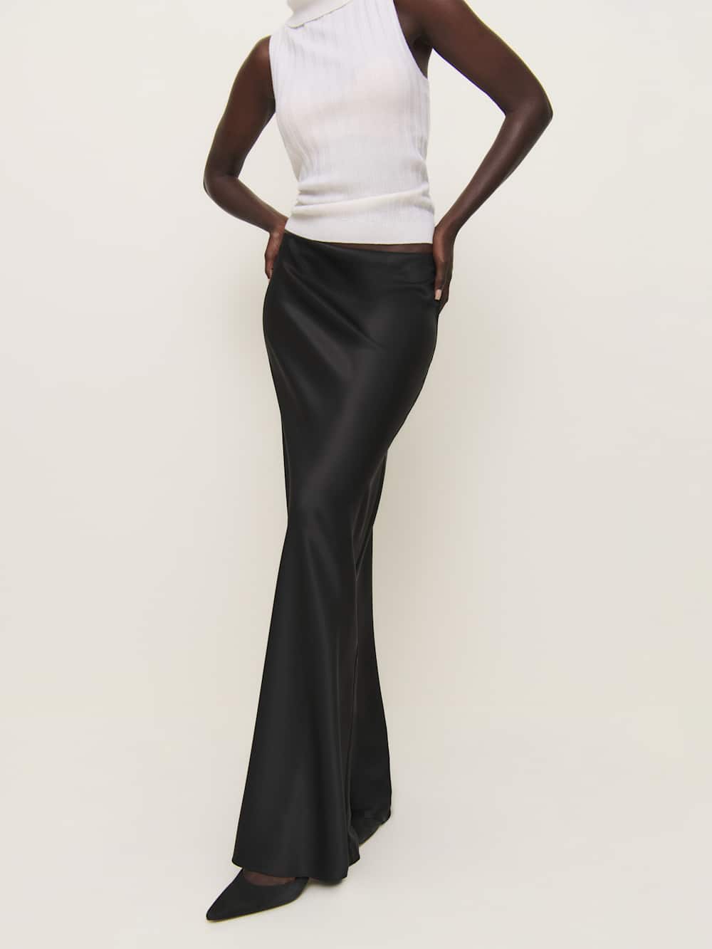 Petites Bella Satin Skirt - Black