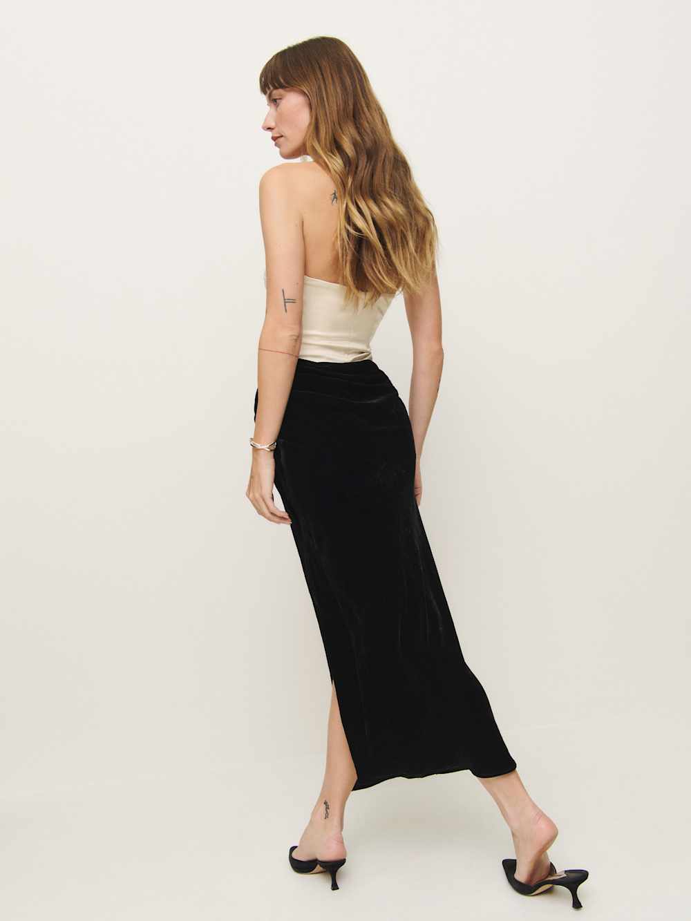 Minara Velvet Dress - Almond Black