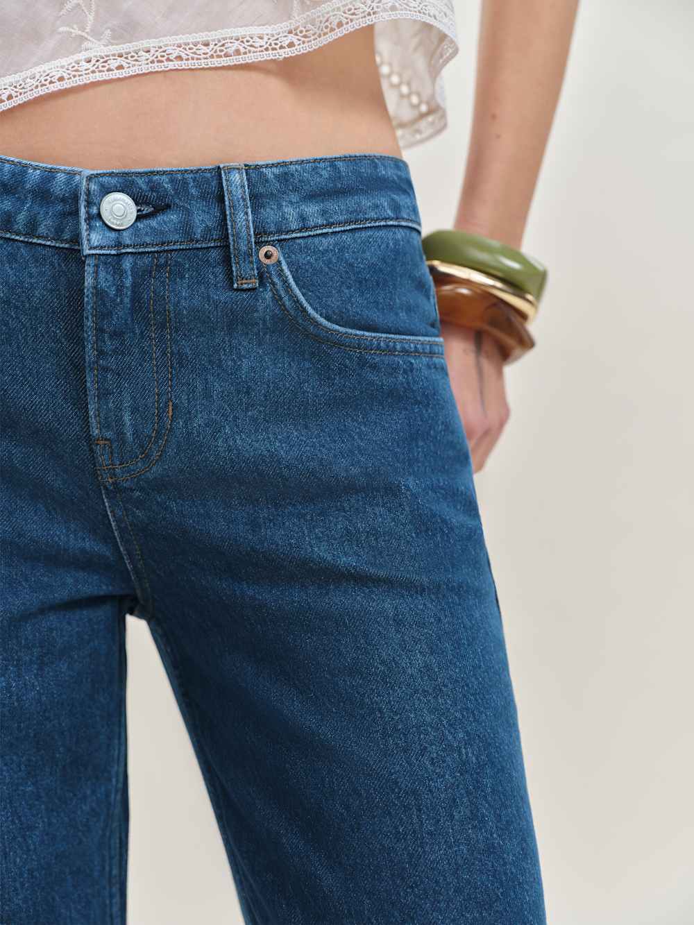 Charlee Low Rise Straight Leg Jeans - Cleary