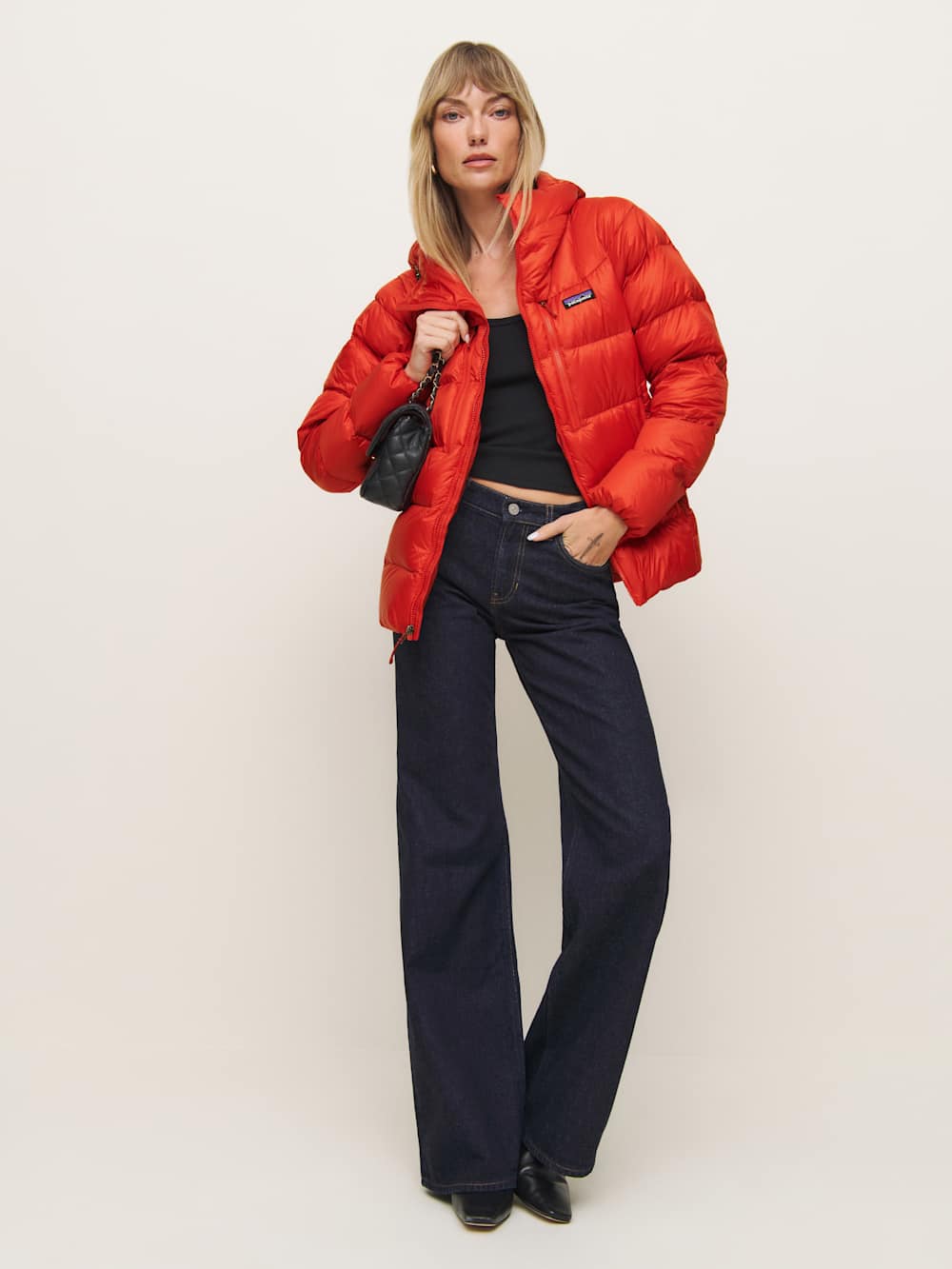 Patagonia W's Fitz Roy Down Hoody - Madder Red