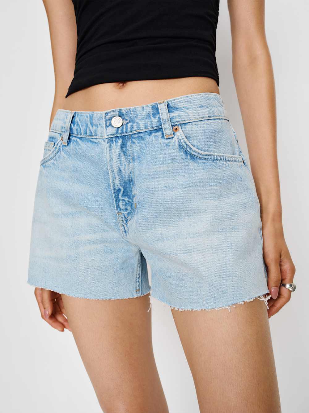 Sutton Low Rise 2.5” Slouchy Jean Shorts - Martini Embroidery