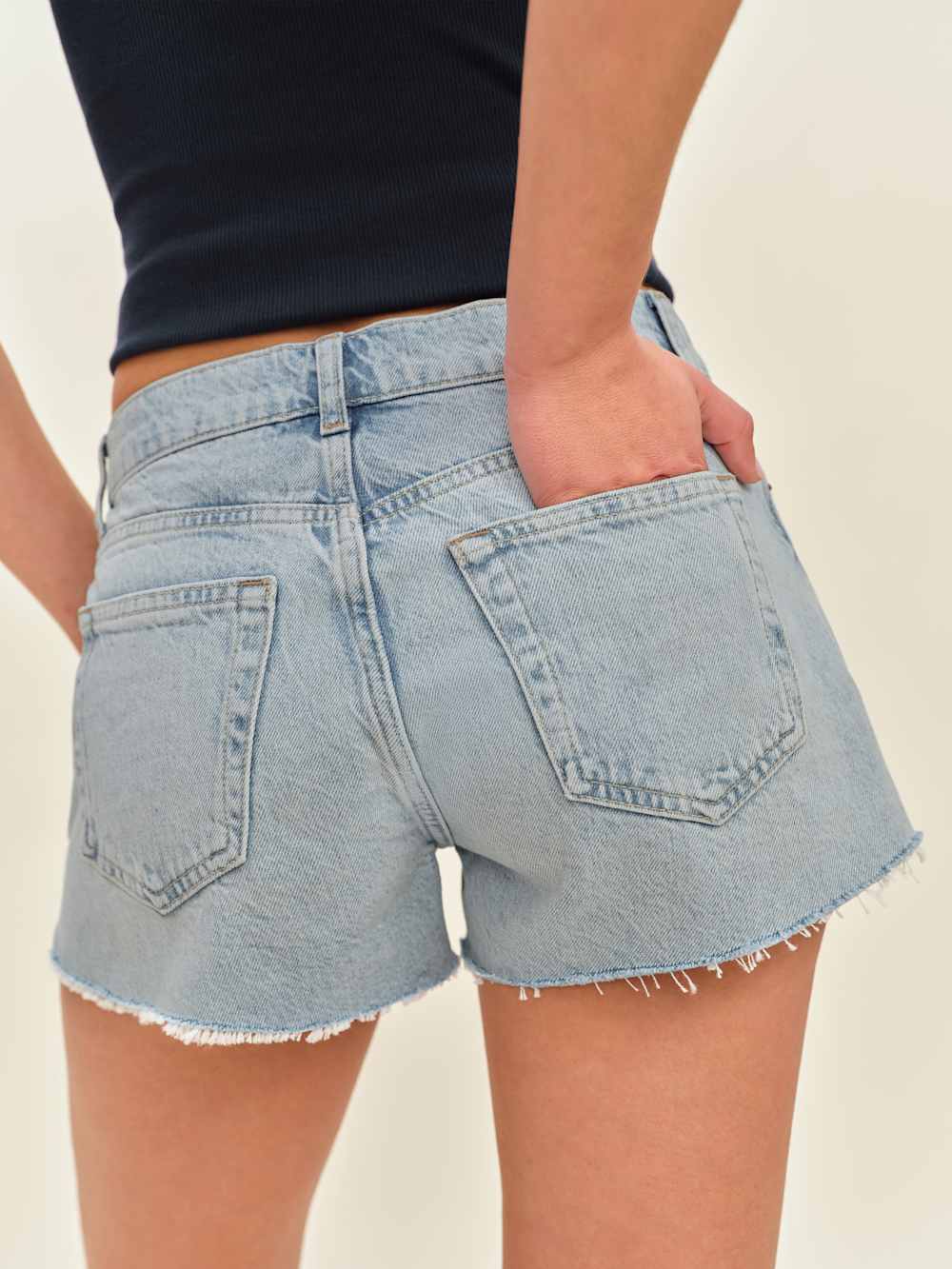 Sutton Low Rise 2.5” Slouchy Jean Shorts - Yarra