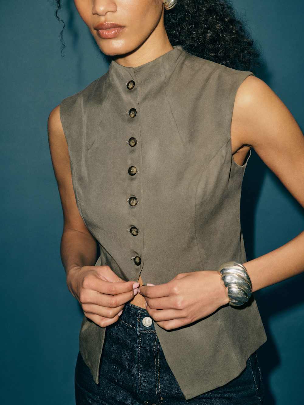 Lottie Vest - Poppyseed