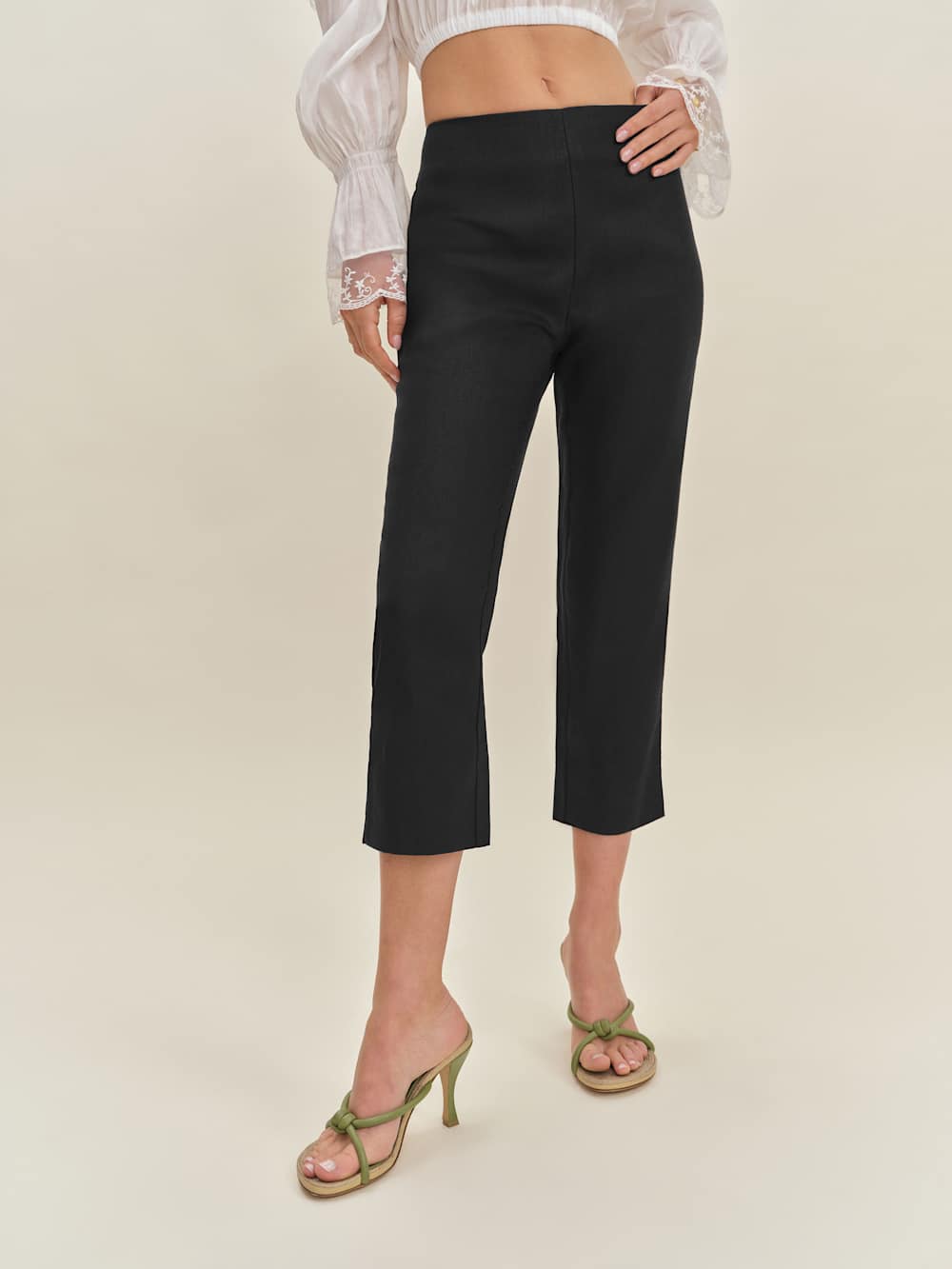 Petra Linen Low Rise Pedal Pusher Pant - Black