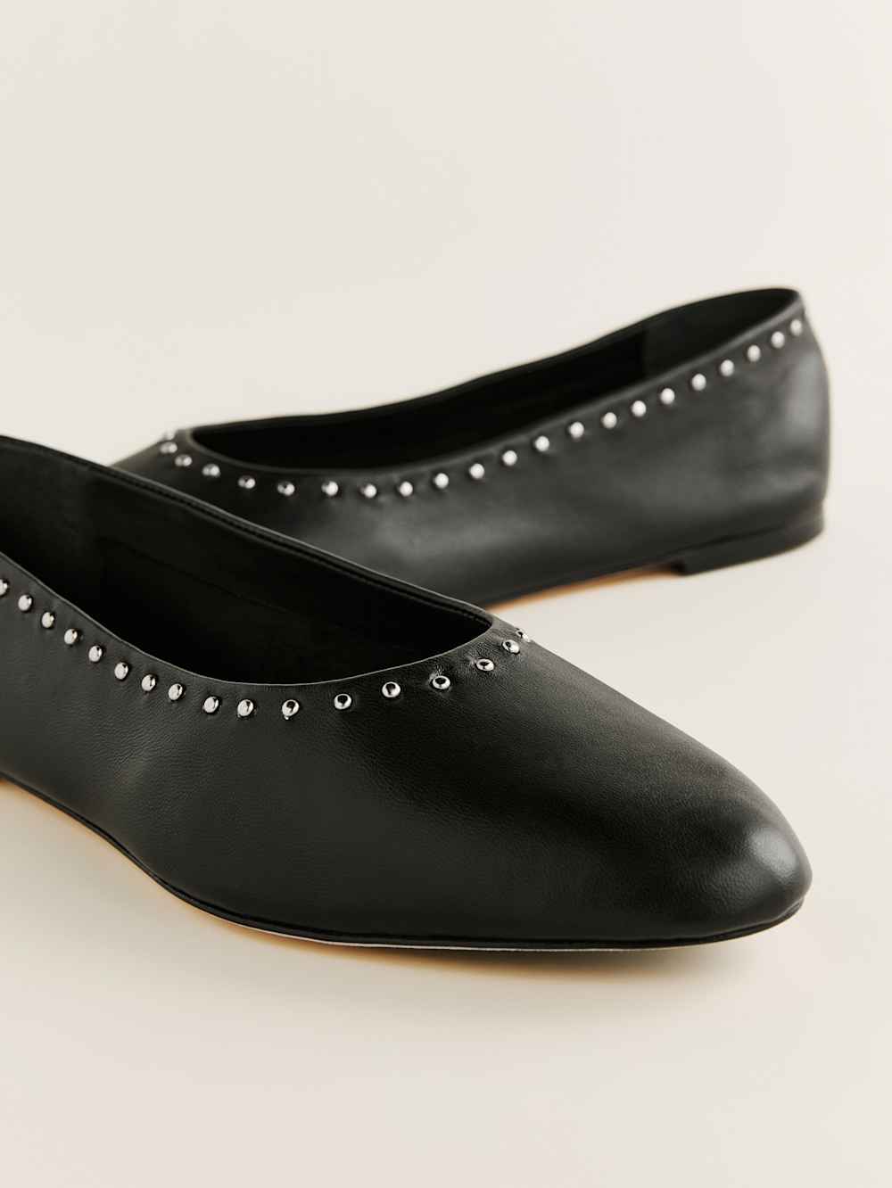 Maren Ballet Flat - Black W Studs