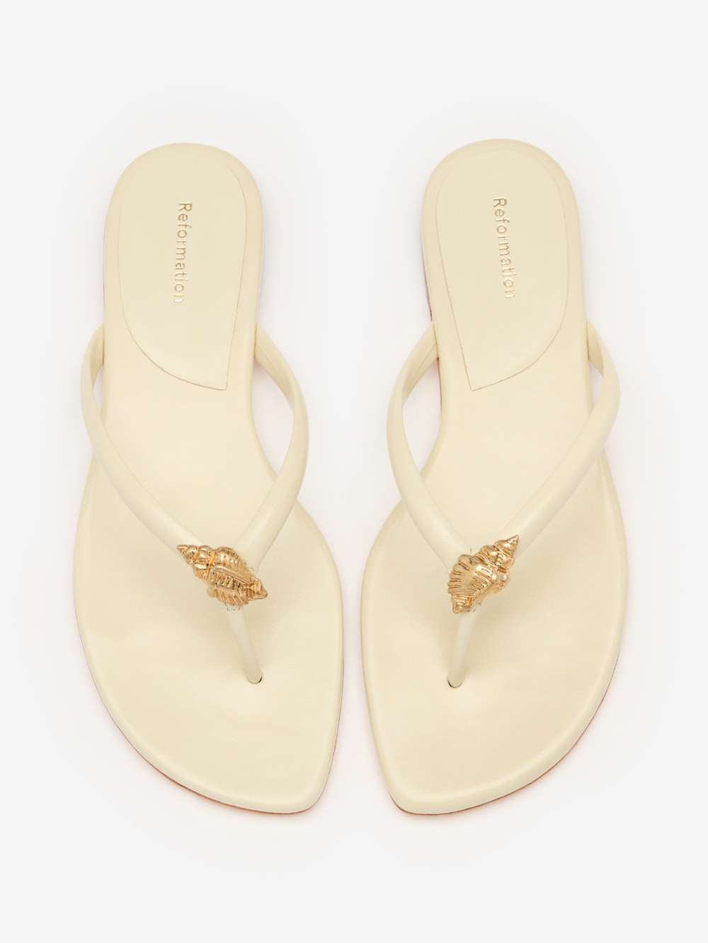 Onyx Thong Sandal - Cream Puff Conch