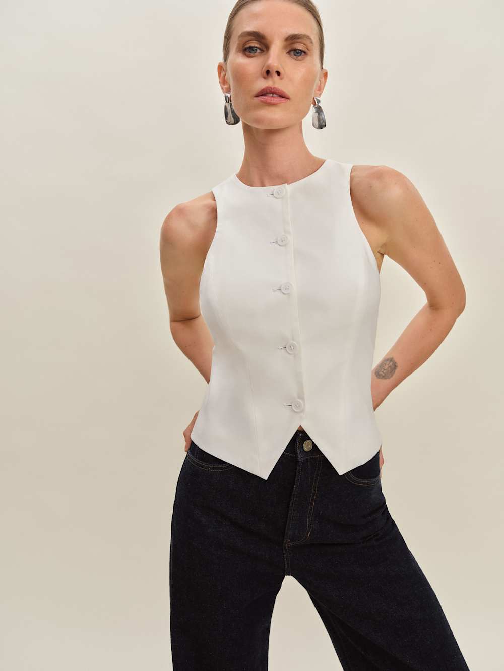 Rory Vest - White