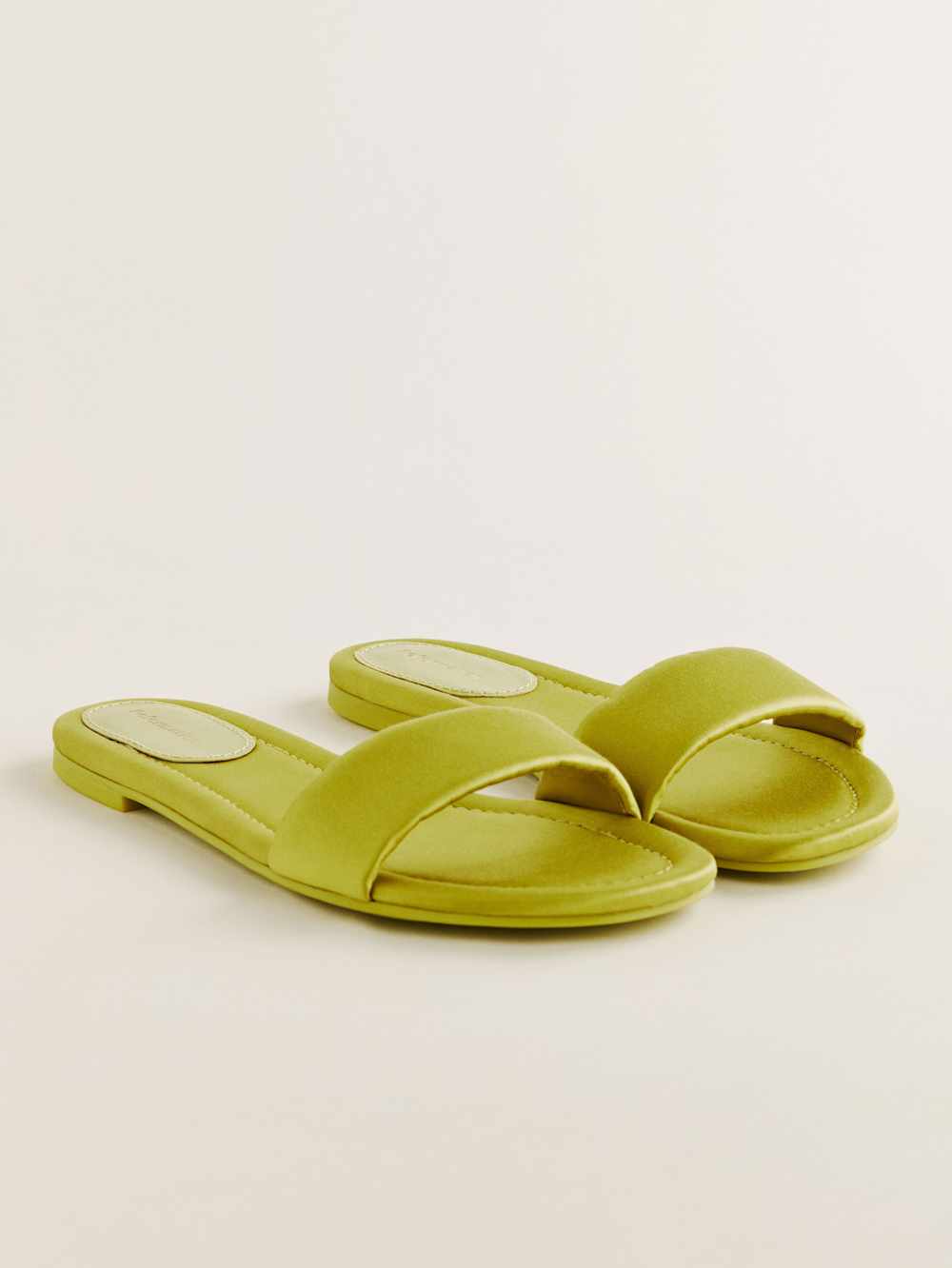 Tory Mule Sandal - Kiwi Satin