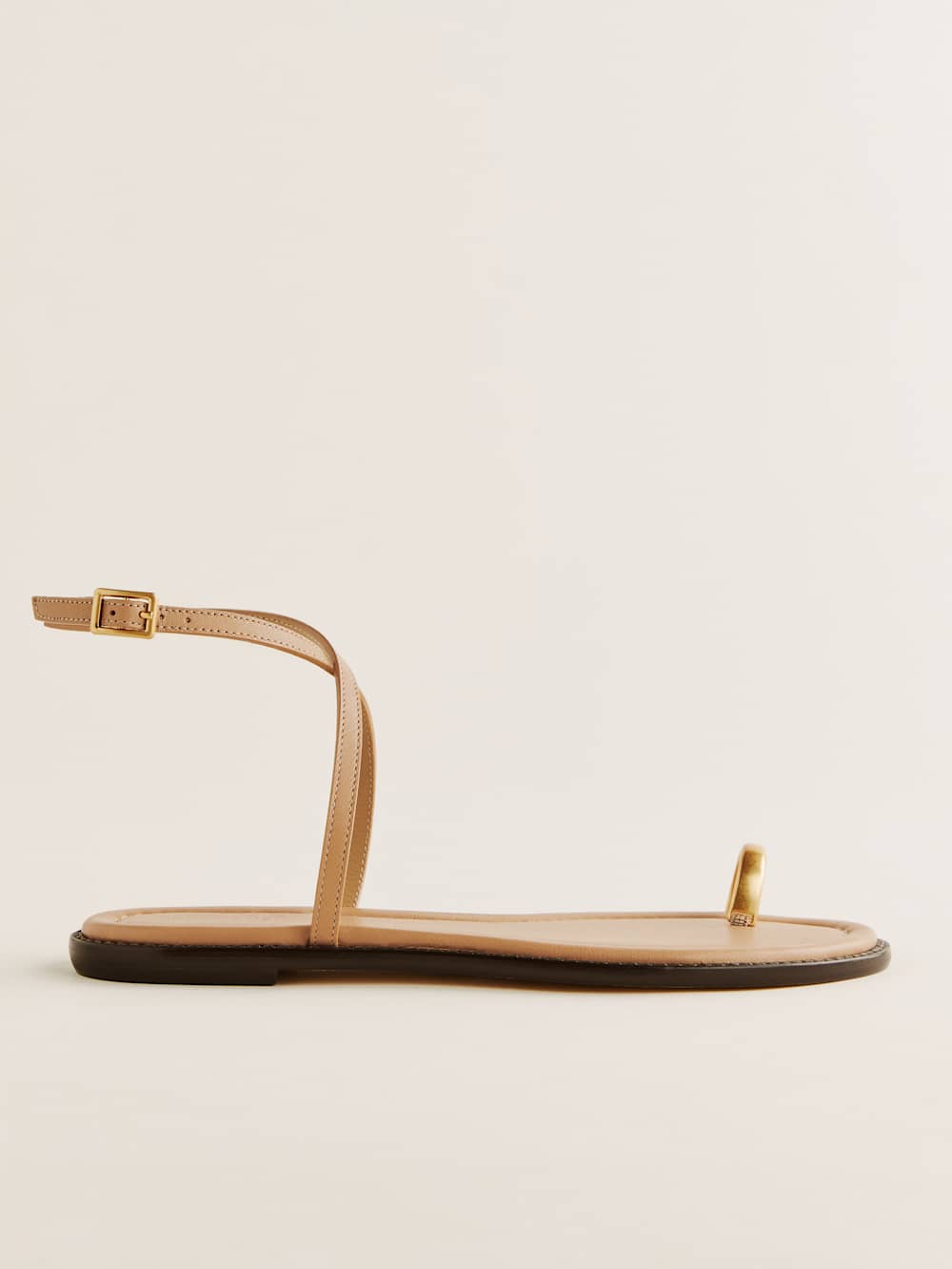 Cindy Flat Sandal - Buff Leather