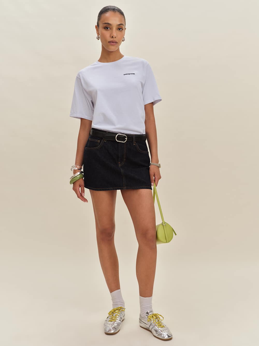 Patagonia M's P-6 Logo Responsibili-tee - White