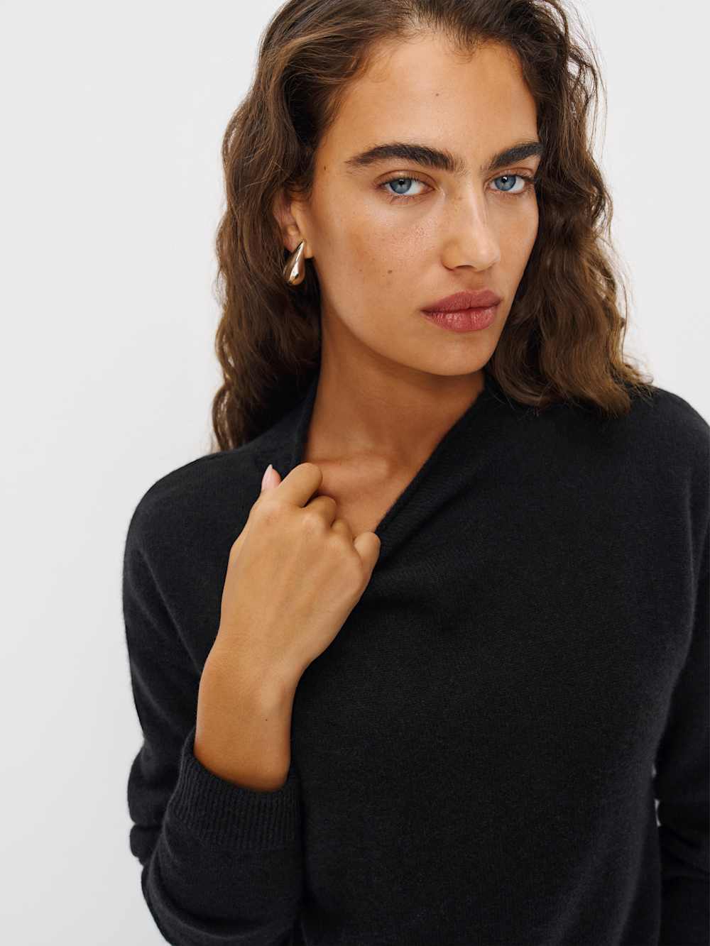 Monique Cashmere Mockneck - Black