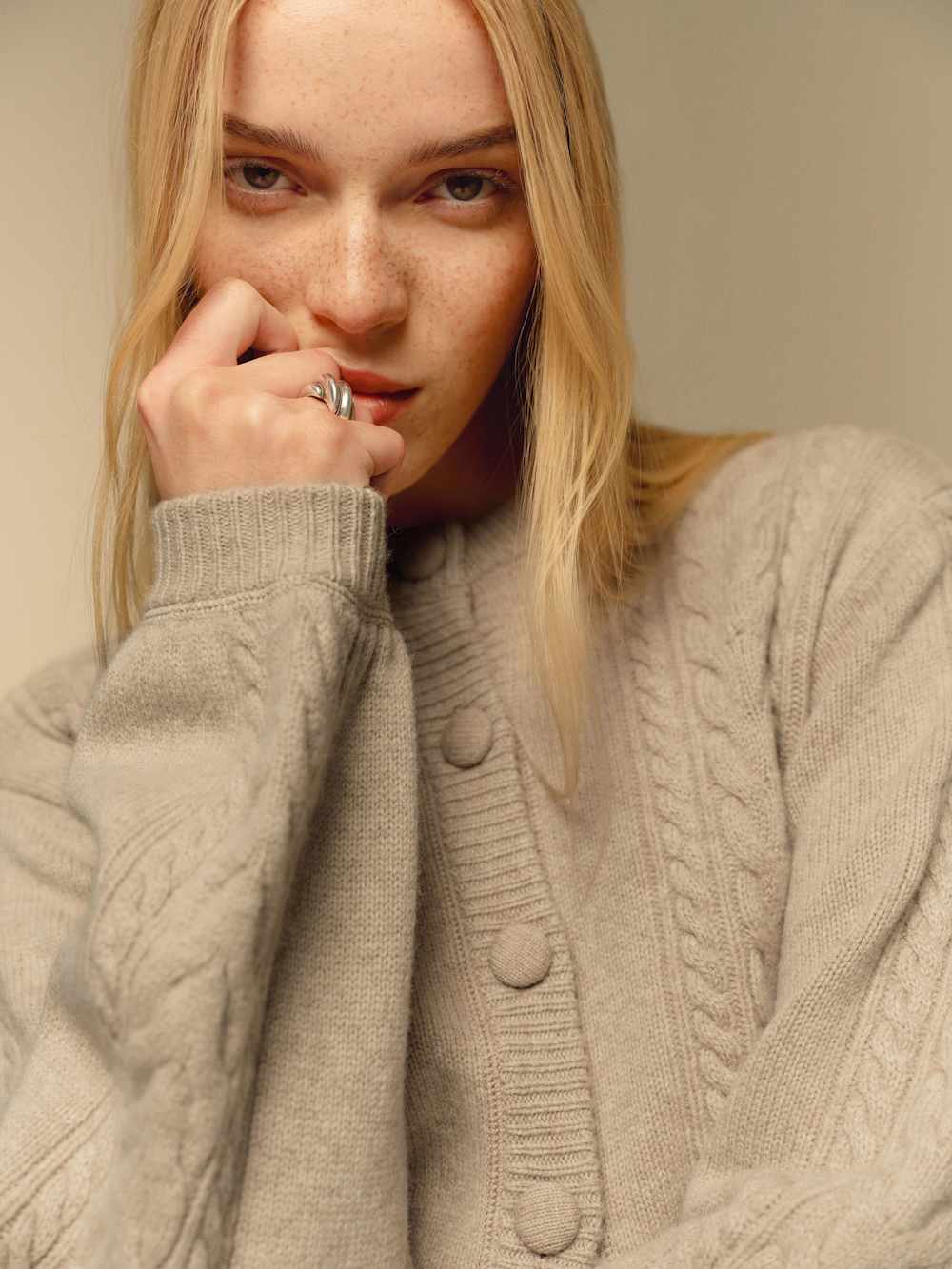 Cobel Regenerative Wool Cardigan - Linen Cable