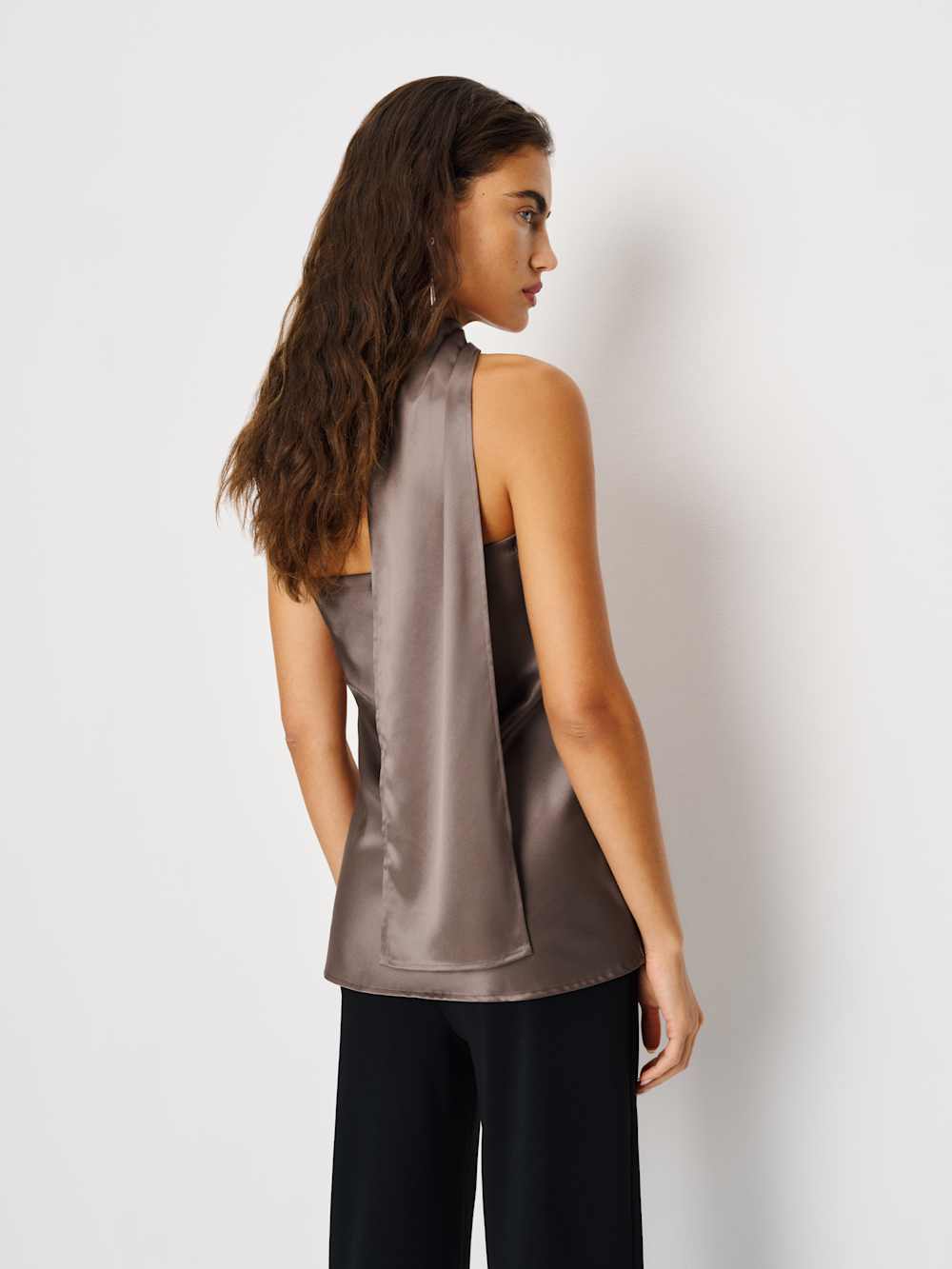 Sienna Satin Top - Magnetic