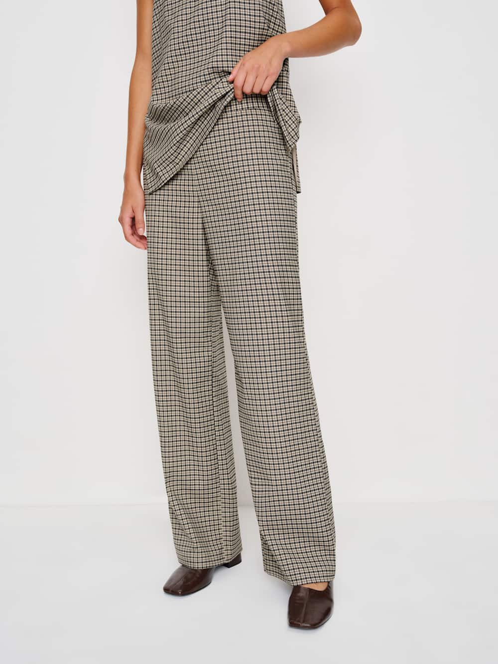 Kristen Two Piece - Beige And Black Check