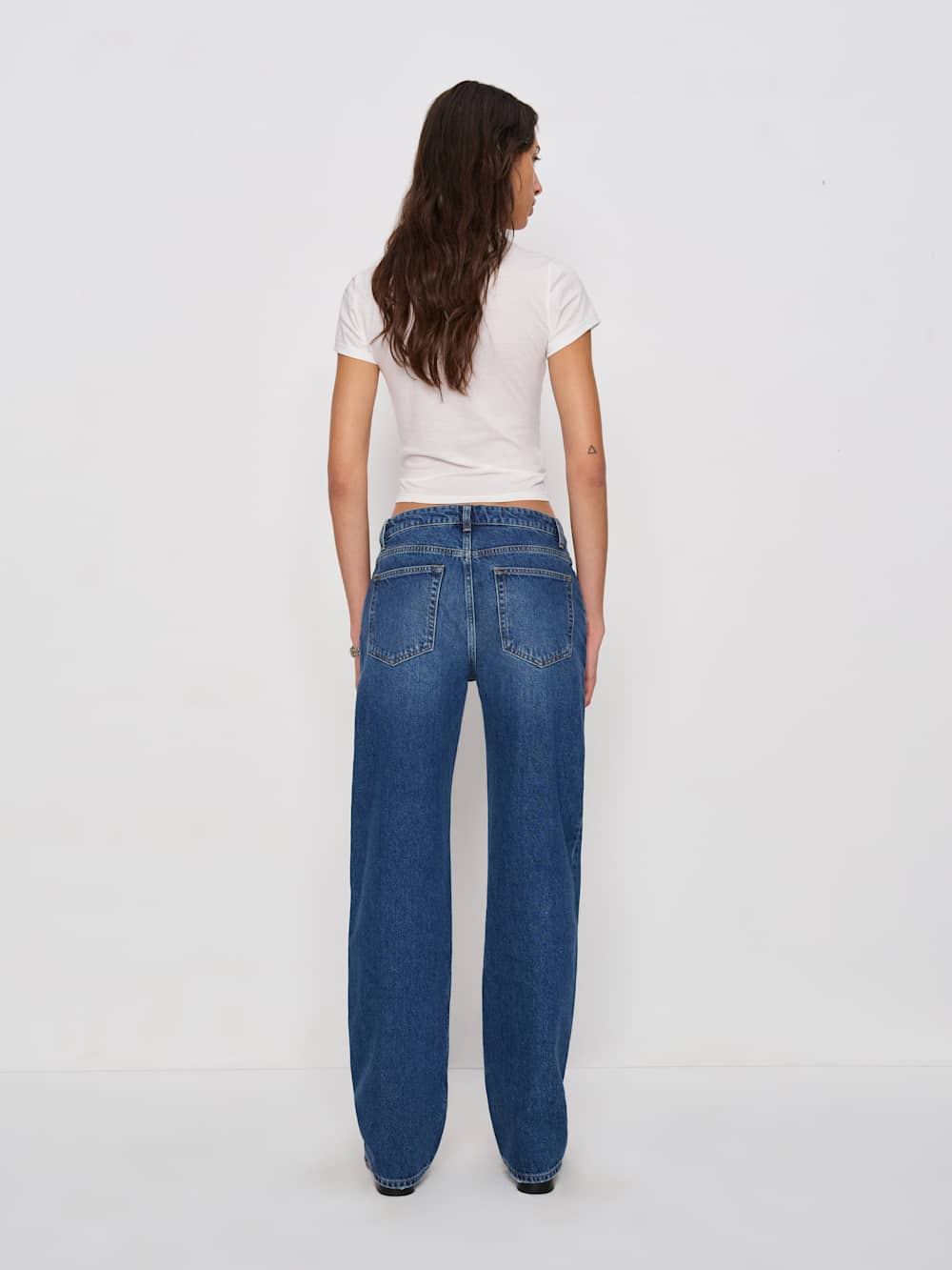 Charlee Low Rise Straight Leg Short Jeans - Maggiore