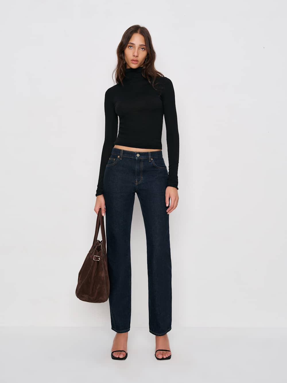 Greer Mid Rise Straight Short Jeans - Ondine