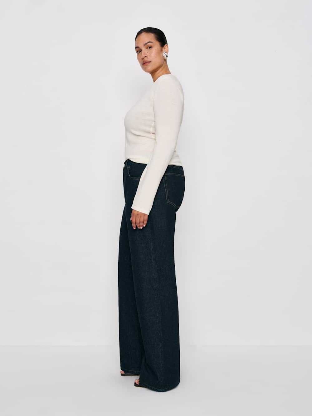 Cary Low Rise Slouchy Wide Leg Short Jeans - Ondine