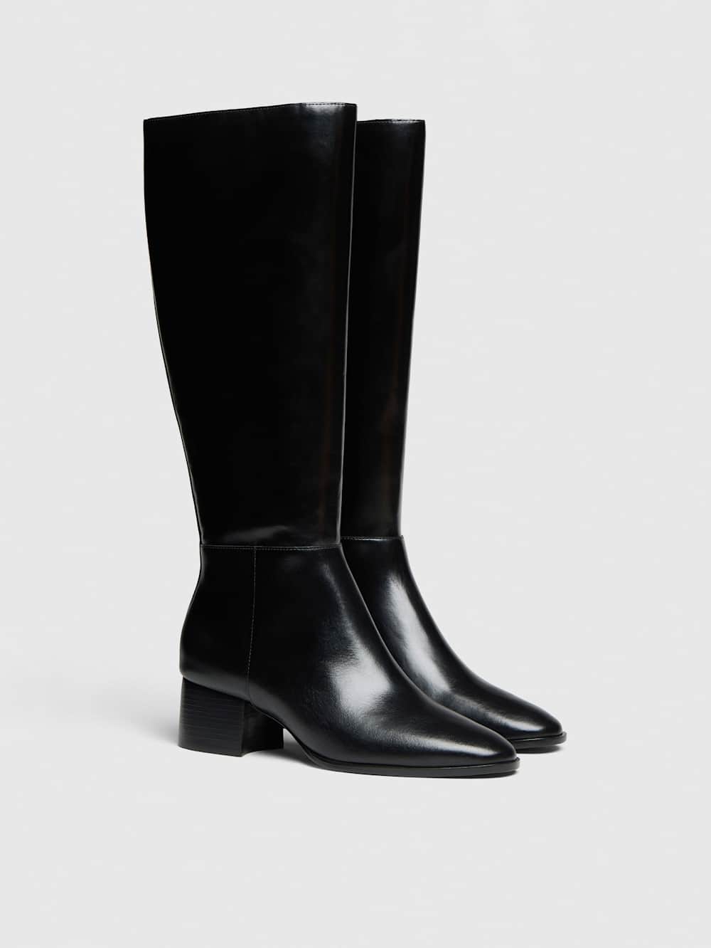 Gilly Knee Boot - Black Leather
