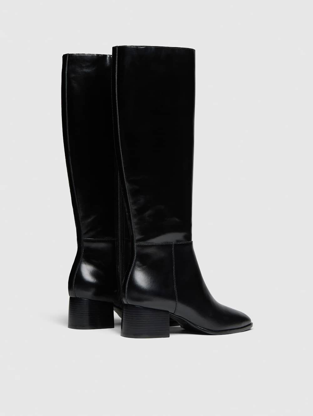 Gilly Knee Boot - Black Leather